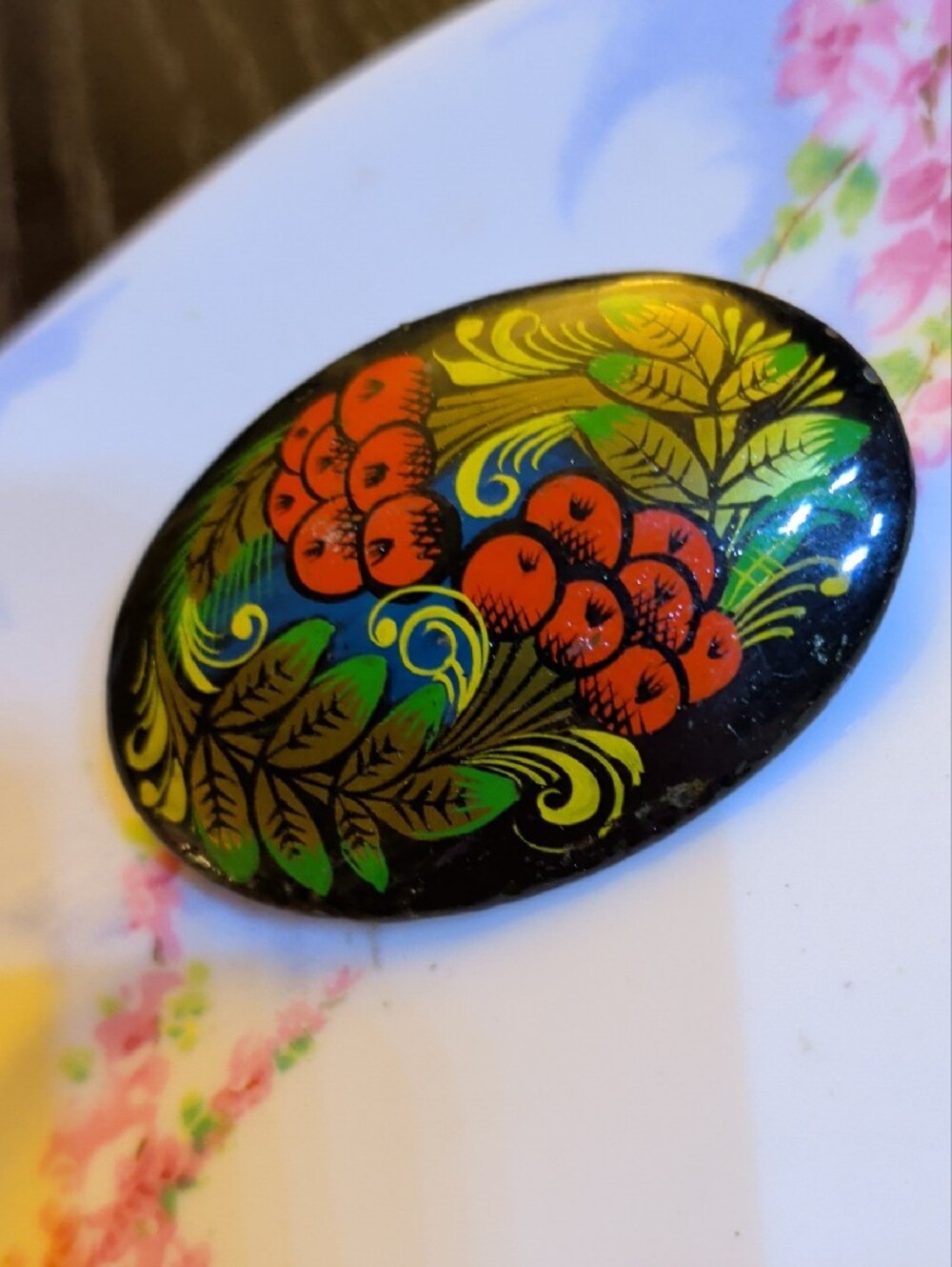 Artisan Vintage Wooden Brooch Hand-painted Russian Folk Art Berries With Leaves